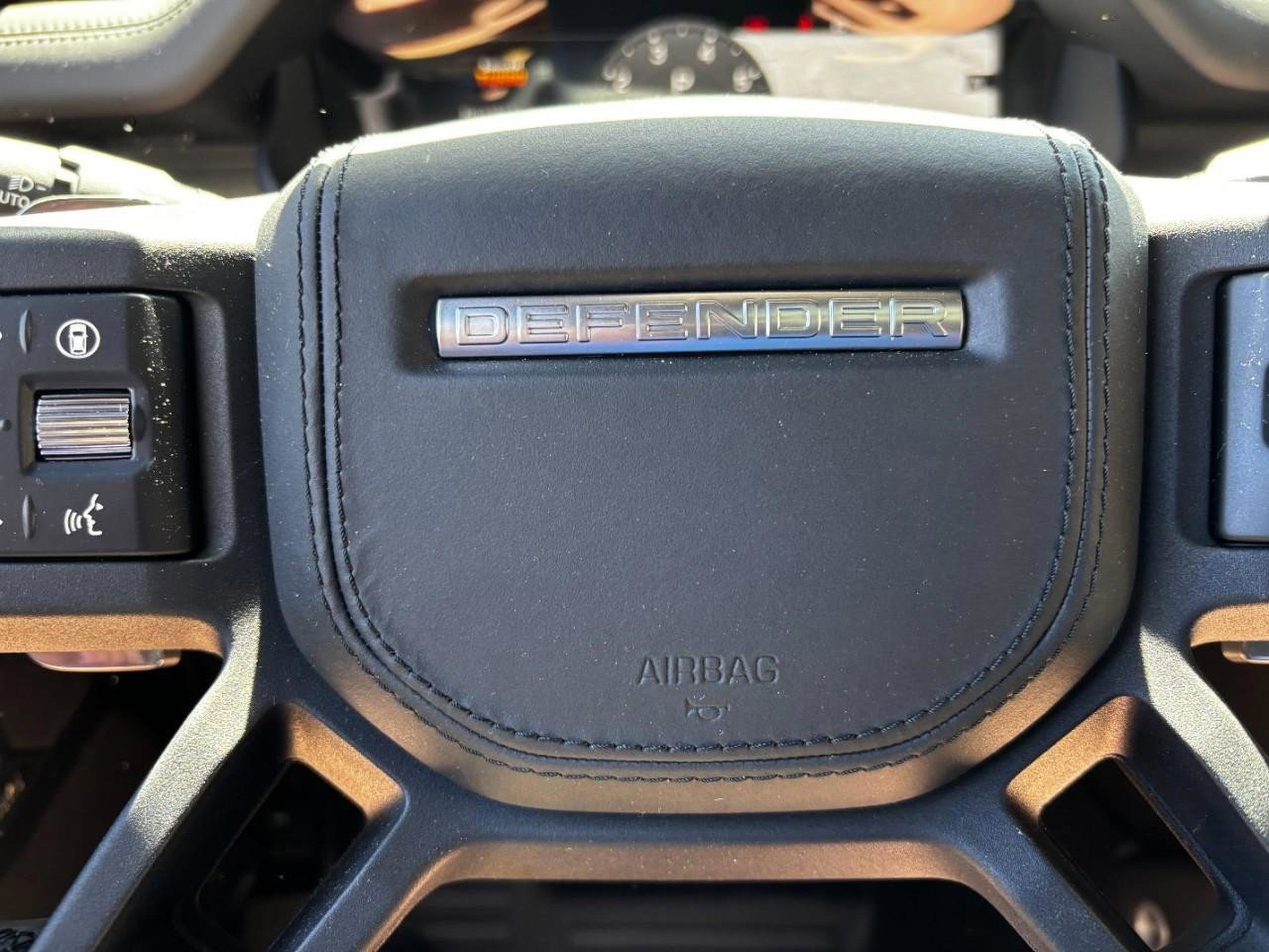 New 2025 Land Rover Defender 110 V8 image 23