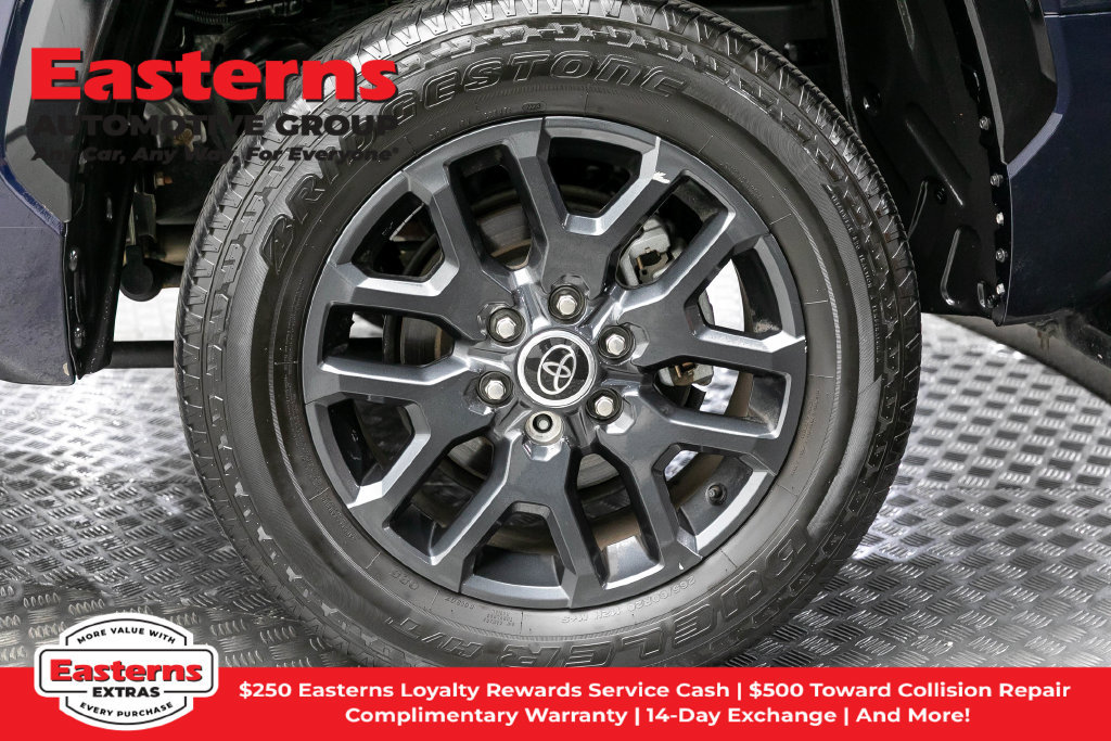 Used 2023 Toyota Tundra Platinum AWD/4WD image 9