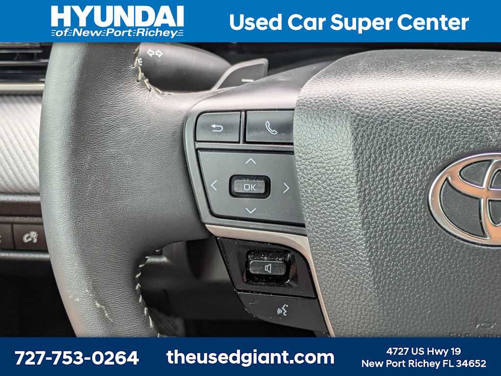 Used 2025 Toyota Camry SE FWD image 31