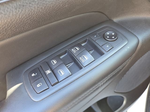 Used 2020 Jeep Grand Cherokee Limited w/ Luxury Group II AWD/4WD image 11