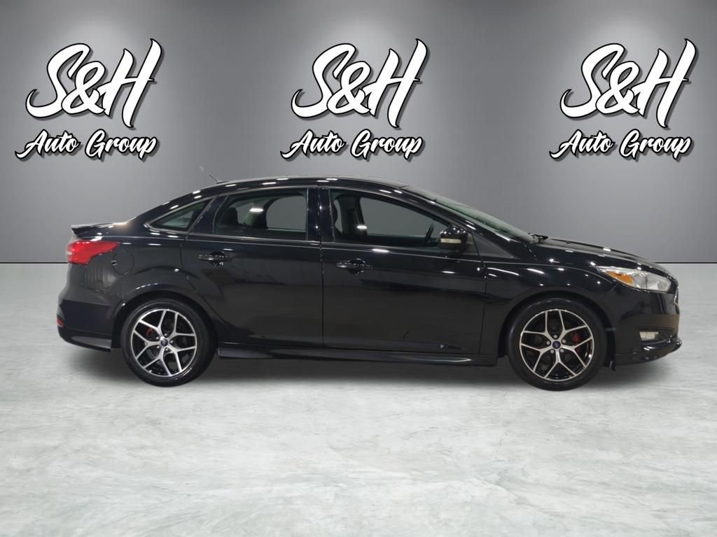 Used 2015 Ford Focus SE w/ SE Sport Package FWD image 22