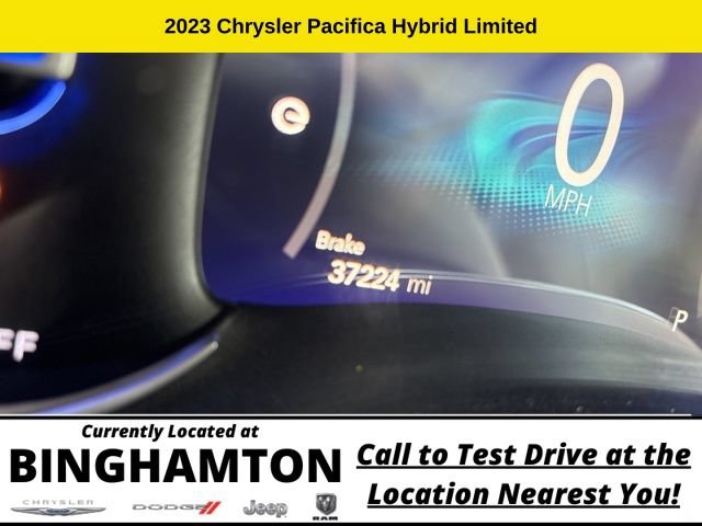 Used 2023 Chrysler Pacifica Limited FWD image 15