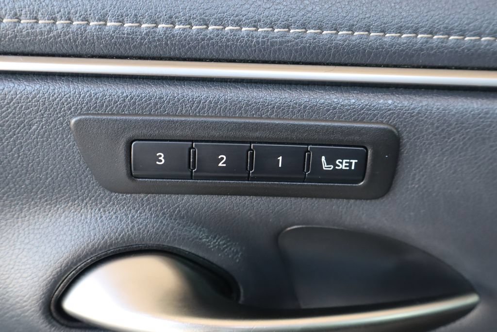 Used 2020 Lexus ES 350 w/ Premium Package FWD image 14