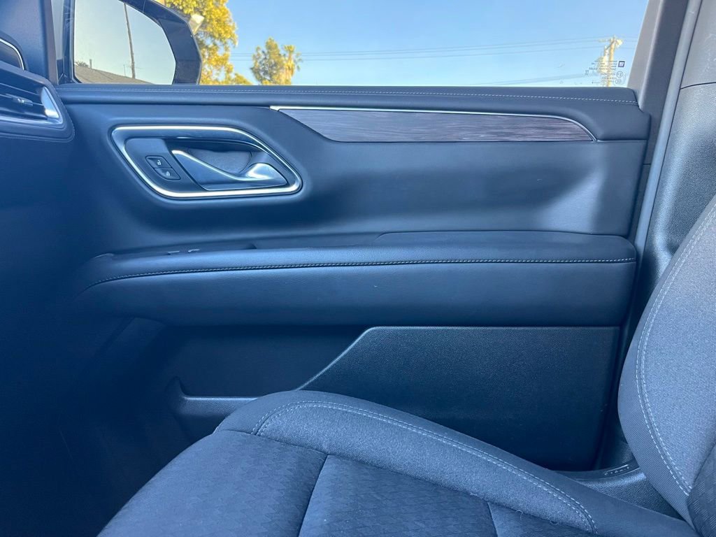 Used 2024 Chevrolet Suburban LS image 17
