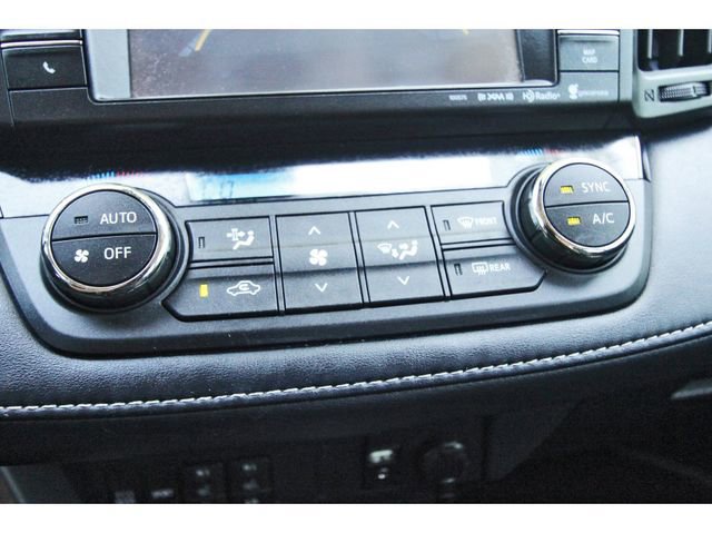 Used 2018 Toyota RAV4 Limited image 25