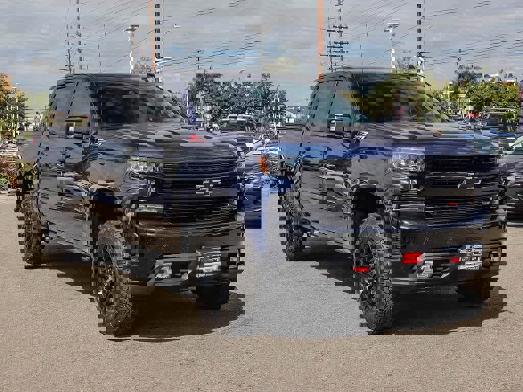 Used 2019 Chevrolet Silverado 1500 LT Trail Boss image 3