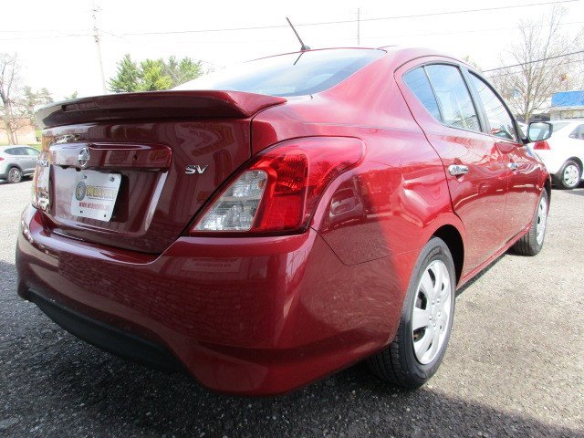 Used 2019 Nissan Versa SV image 8