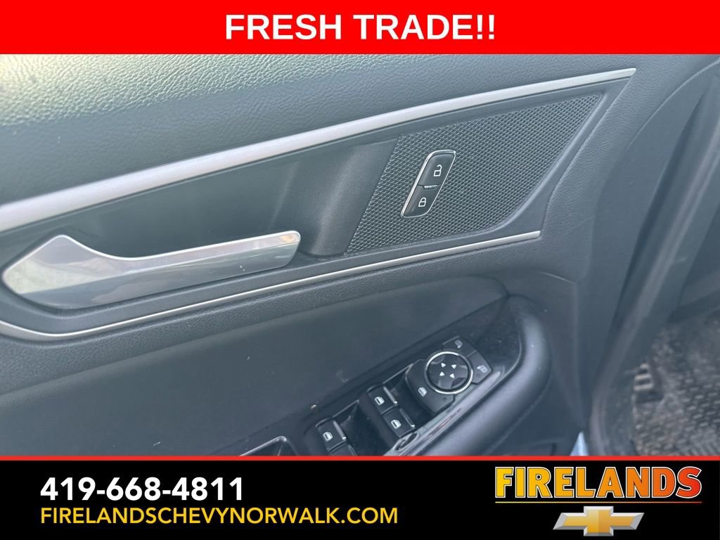 Used 2018 Ford Edge SEL w/ Equipment Group 201A image 12