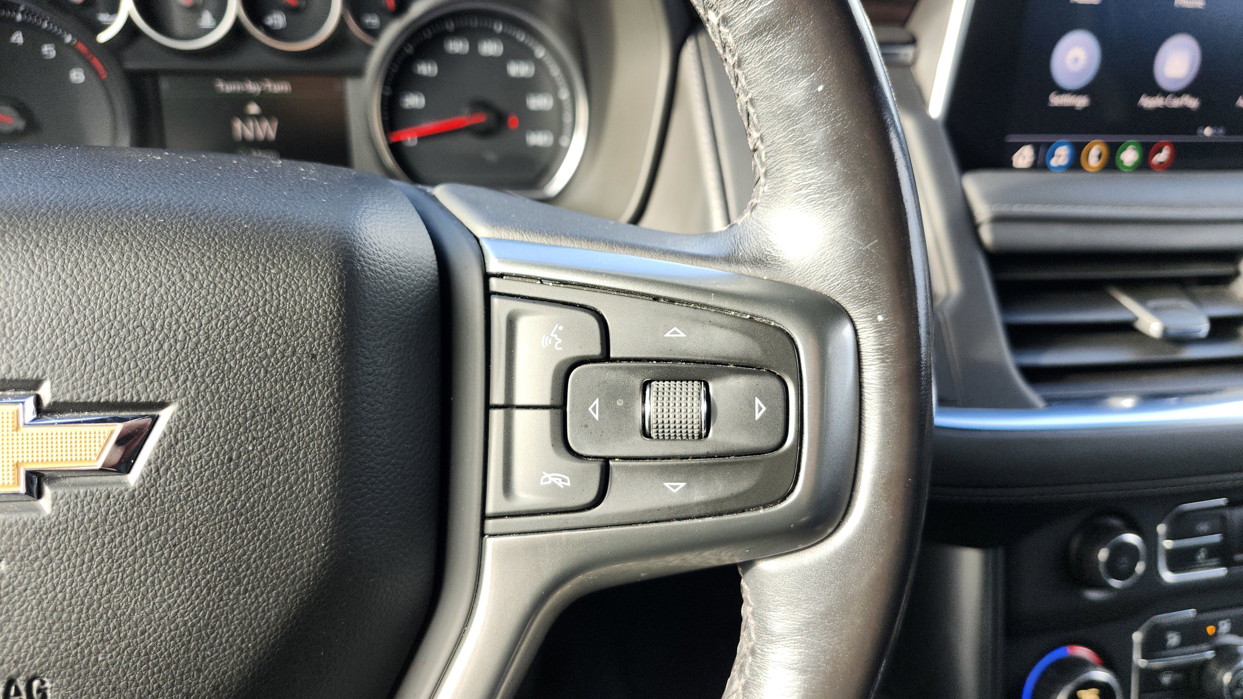 Used 2021 Chevrolet Tahoe LT w/ LT Signature Plus Package image 37