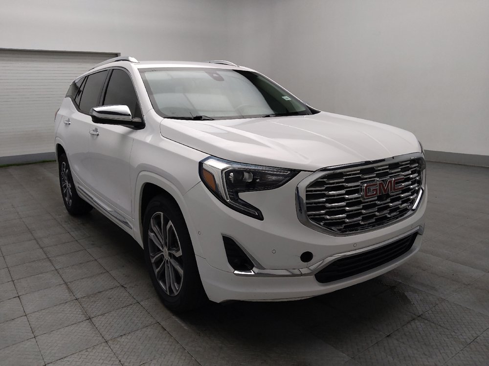 Used 2020 GMC Terrain Denali w/ Denali Premium Package FWD image 13