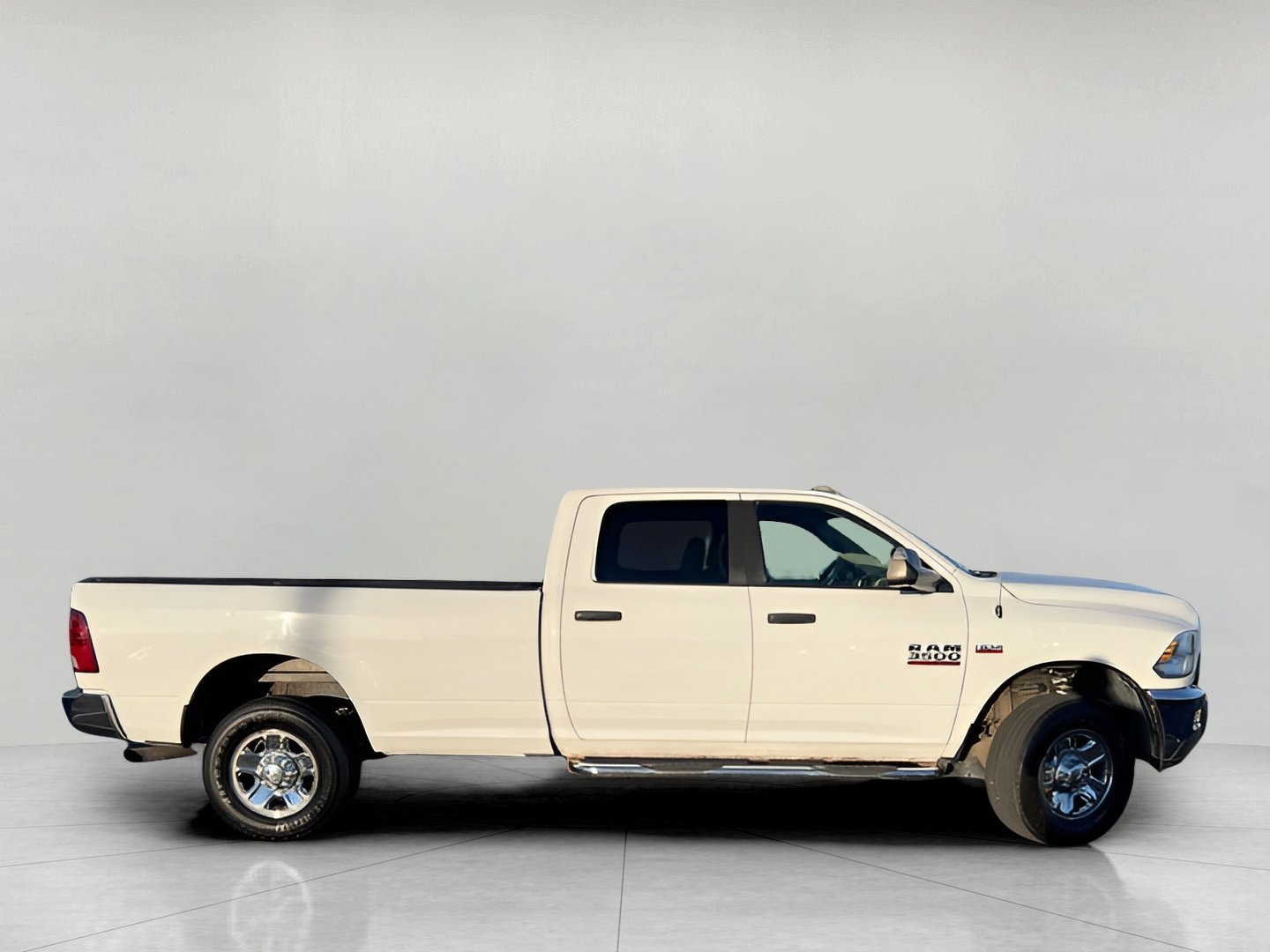 Used 2014 RAM 3500 SLT w/ Protection Group image 10