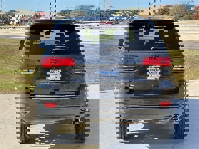 Used 2018 Jeep Grand Cherokee Altitude image 6