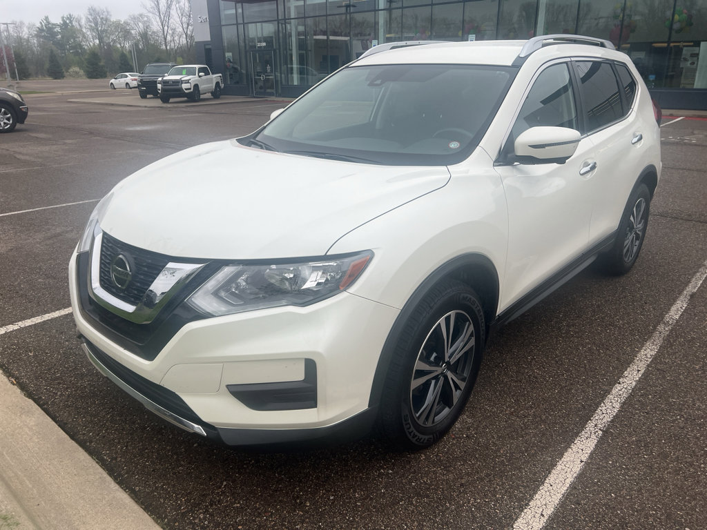 Used 2019 Nissan Rogue SV w/ Premium Package AWD/4WD image 2