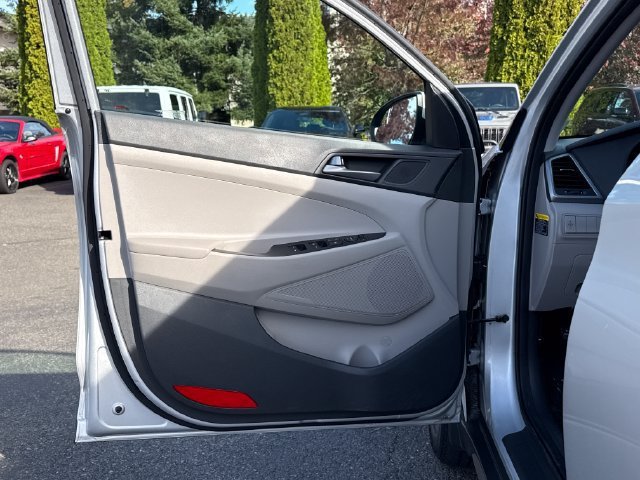 Used 2017 Hyundai Tucson SE w/ SE Popular Package 02 FWD image 18