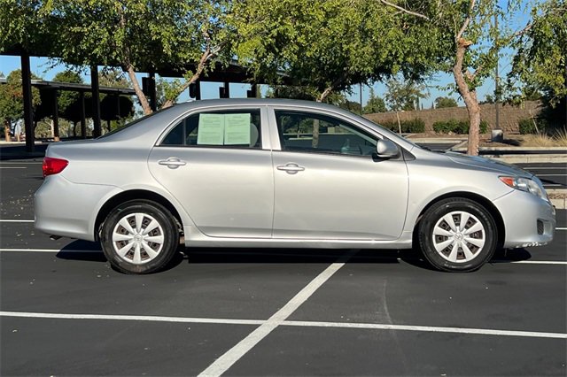 Used 2010 Toyota Corolla S image 3