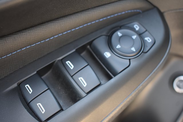 Used 2024 Buick Envista Sport Touring w/ Convenience I Package FWD image 13