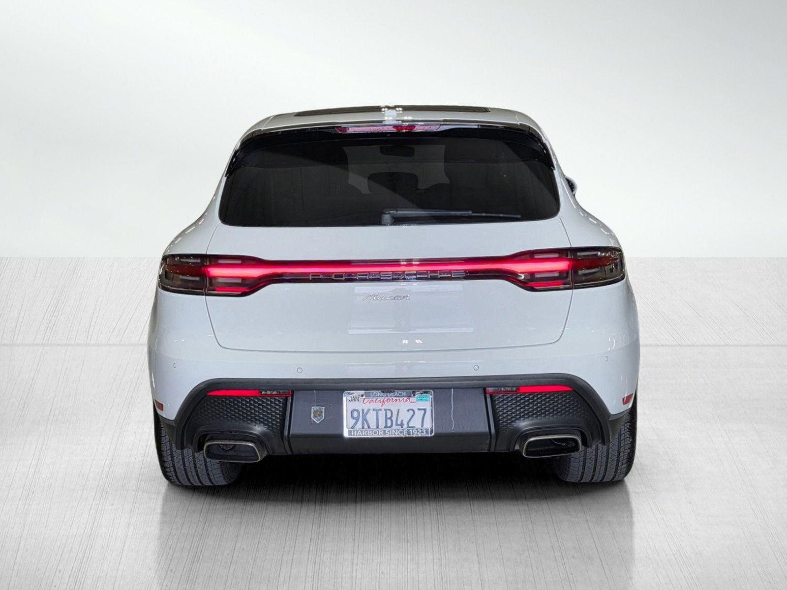 Used 2024 Porsche Macan AWD/4WD image 6