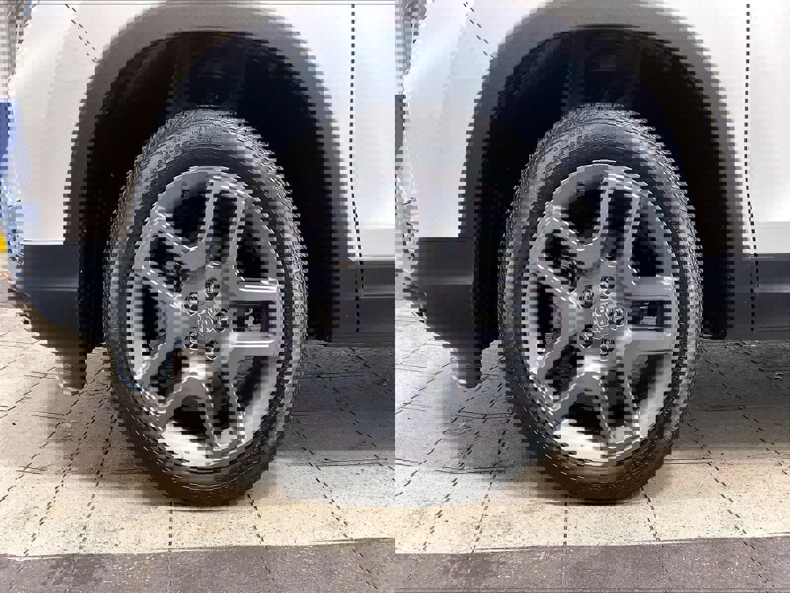 Used 2023 Honda Passport EX-L image 7