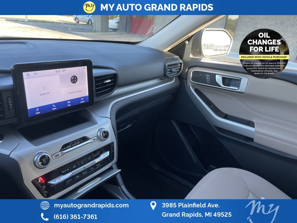 Used 2022 Ford Explorer XLT w/ Class IV Trailer Tow Package image 15