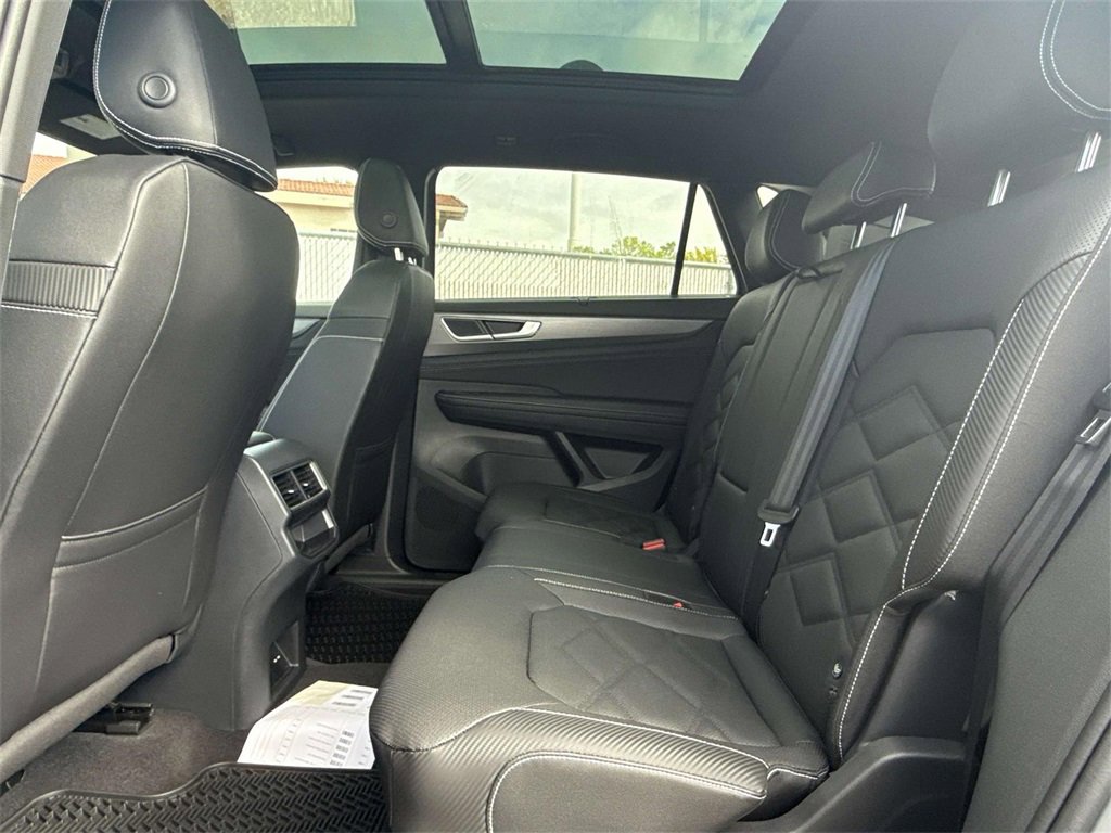 New 2026 Volkswagen Atlas Cross Sport SE image 24