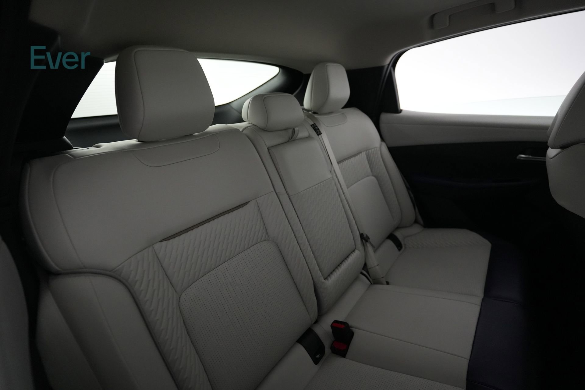Used 2026 Nissan Leaf Platinum+ w/ Floor Mat Package (Platinum+) FWD image 5
