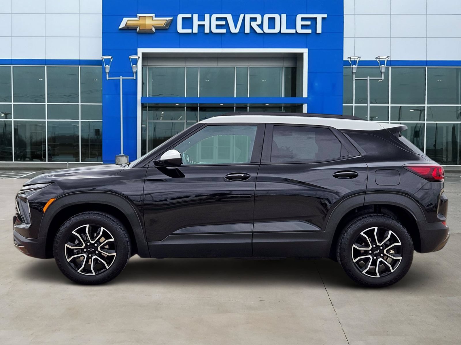 Certified 2025 Chevrolet TrailBlazer ACTIV w/ Driver Confidence Package FWD video 3