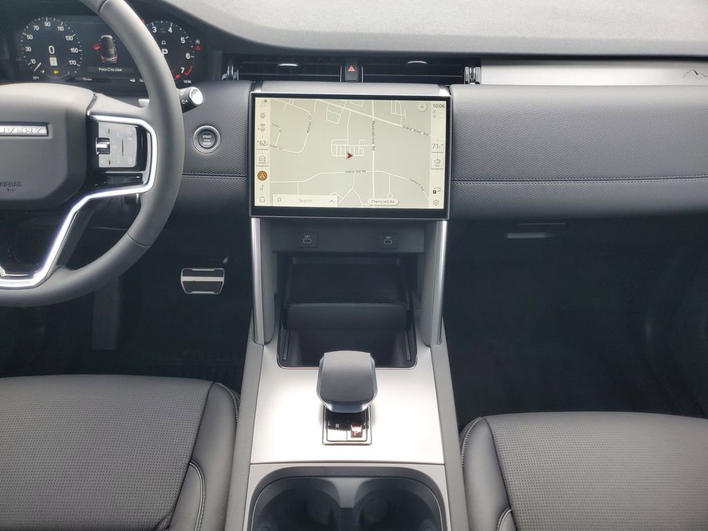 New 2026 Land Rover Discovery Sport Landmark AWD/4WD image 30