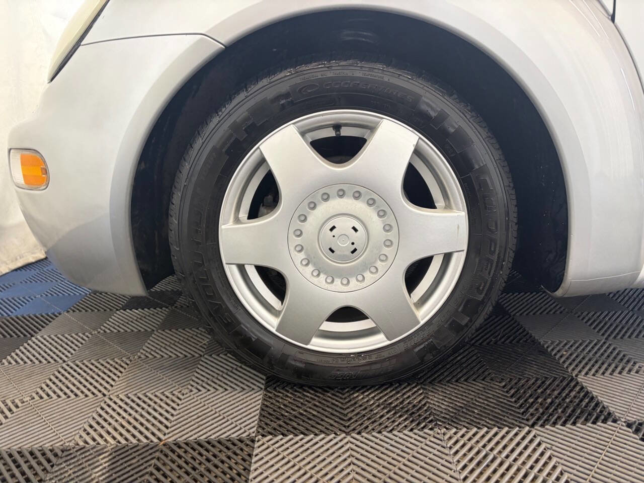 Used 2000 Volkswagen Beetle GLS FWD image 28