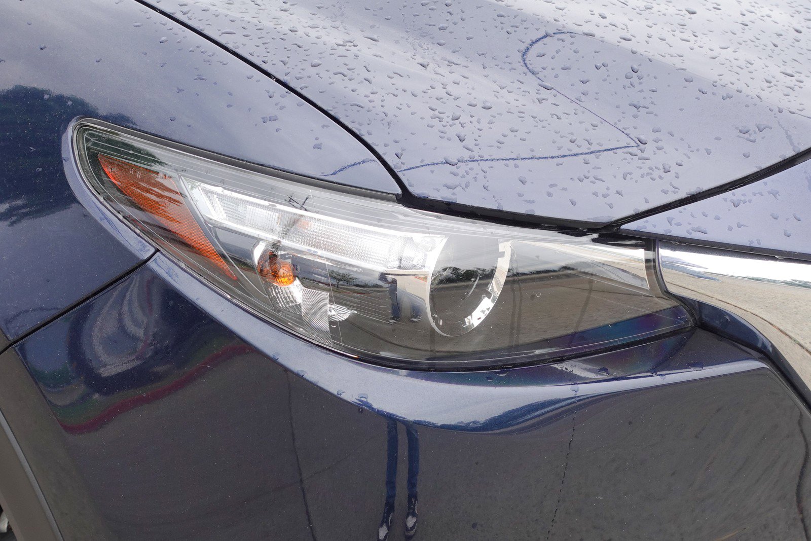 Used 2023 MAZDA CX-9 Touring image 2