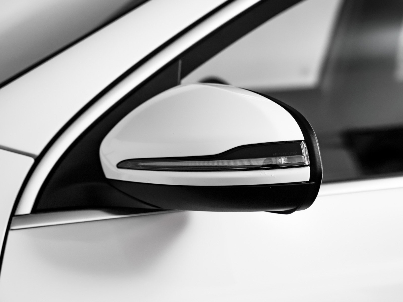 Certified 2023 Mercedes-Benz GLA 250 w/ Premium Package image 25