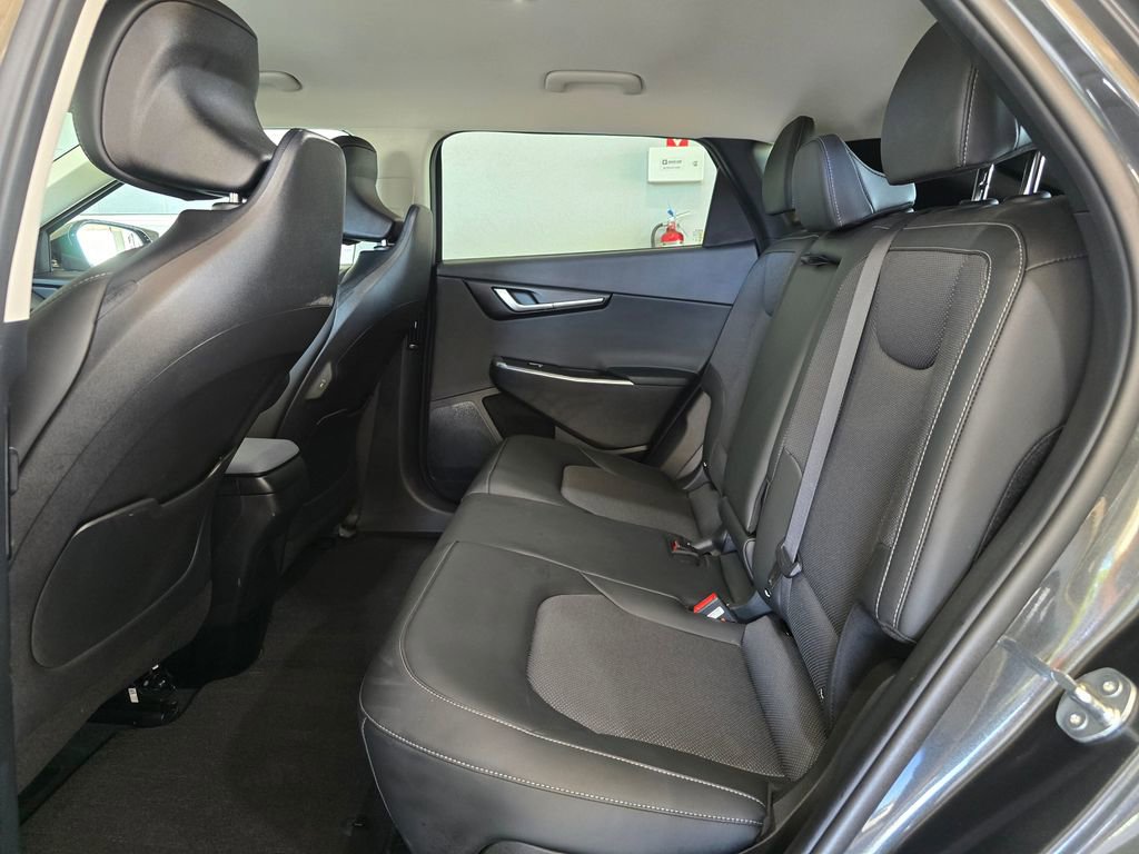 Used 2024 Kia EV6 Light image 23