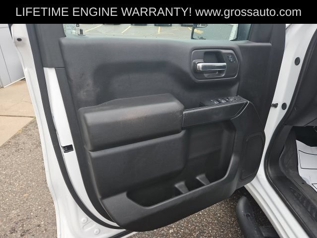 Used 2024 Chevrolet Silverado 1500 Custom w/ LPO, Dark Essentials Package AWD/4WD image 17
