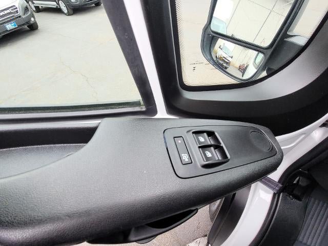 Used 2025 RAM ProMaster 2500 w/ U-Haul Equipment Group FWD image 21