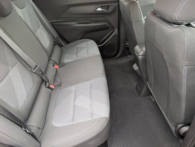 New 2027 Chevrolet Bolt LT w/ Comfort Package FWD image 13