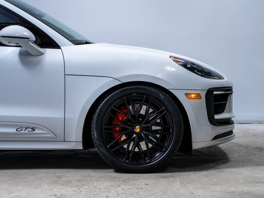 Used 2023 Porsche Macan GTS image 12