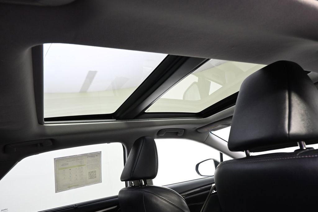 Used 2018 Lexus RX 450h AWD w/ Luxury Package image 17