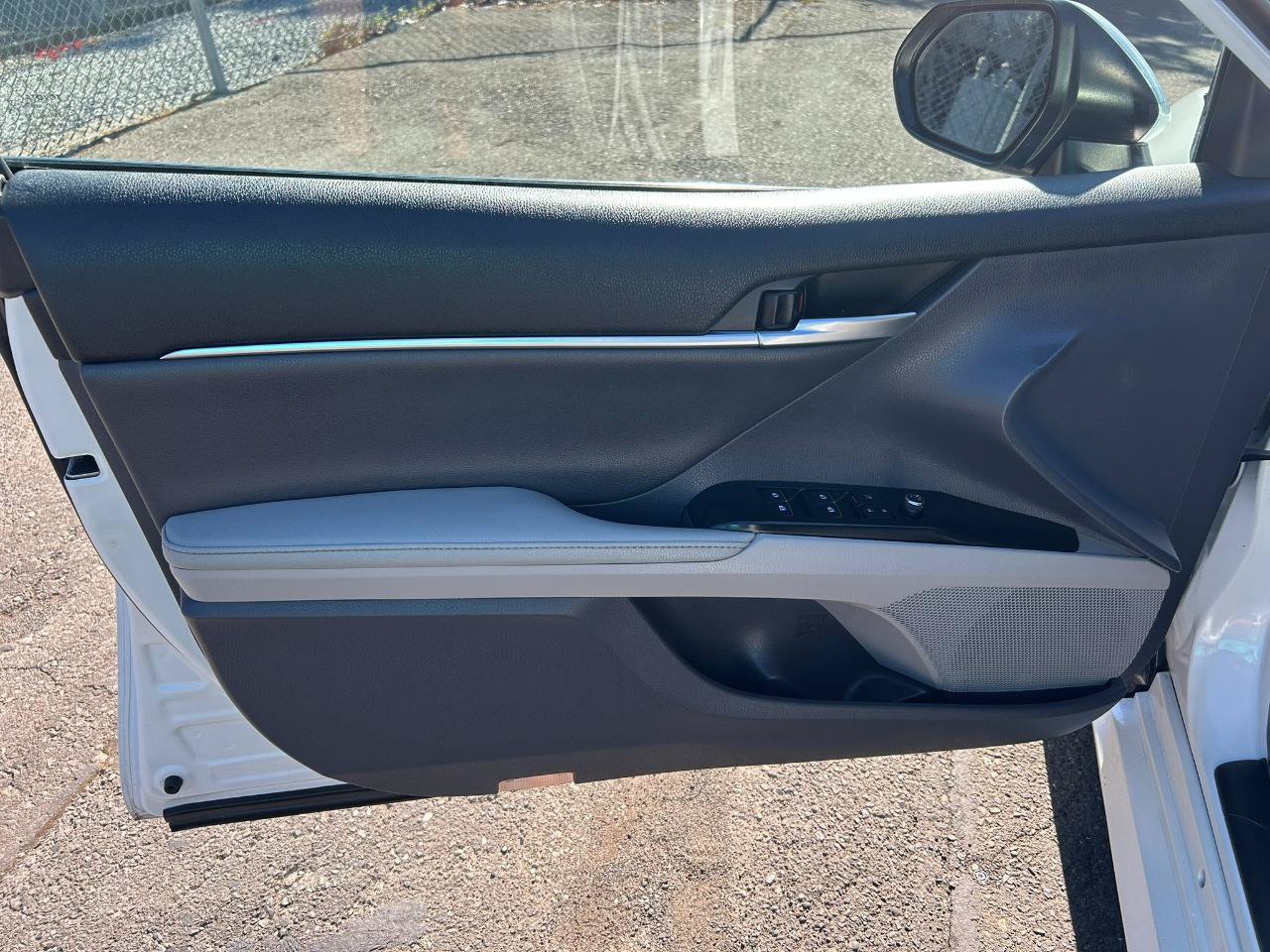 Used 2020 Toyota Camry XLE w/ Driver Assist Package FWD image 12