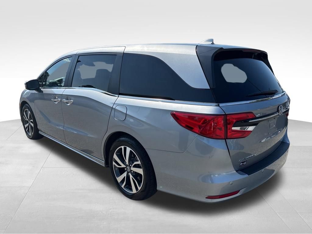 Used 2023 Honda Odyssey Touring image 3