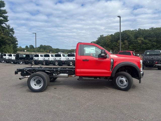 New 2026 Ford F550 4x4 Regular Cab Super Duty image 4
