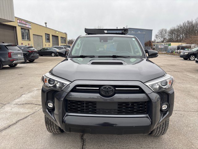 Used 2021 Toyota 4Runner Venture image 2