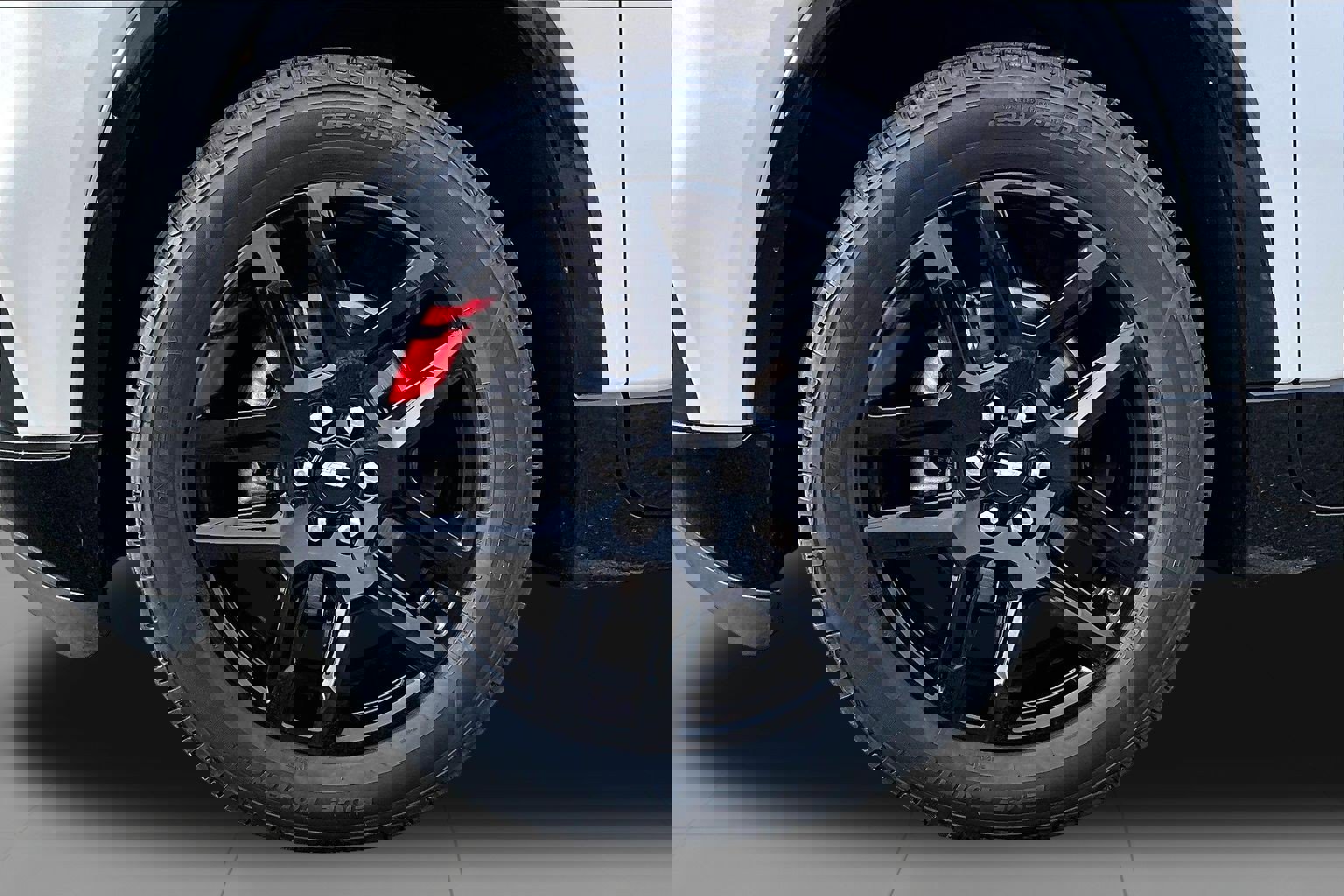 Used 2021 Chevrolet Traverse Premier w/ Redline Edition image 35