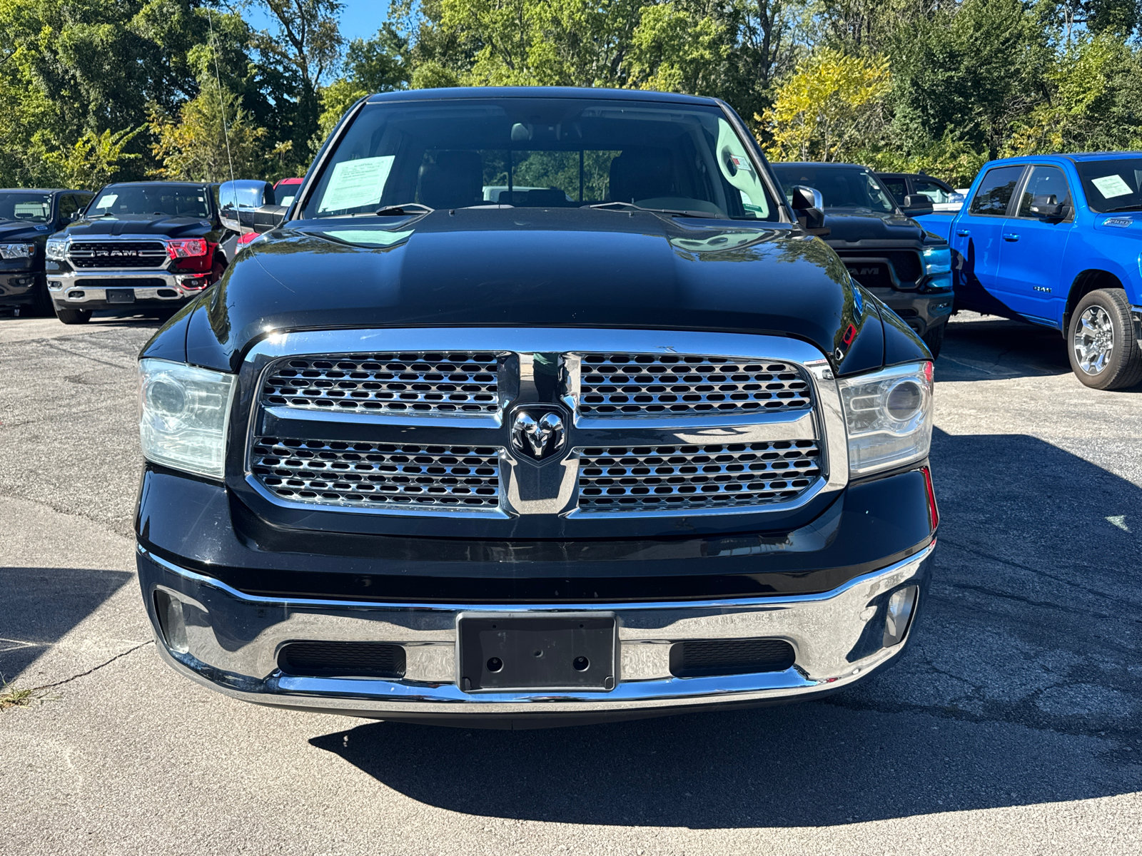 Used 2014 RAM 1500 Laramie w/ Convenience Group AWD/4WD image 2