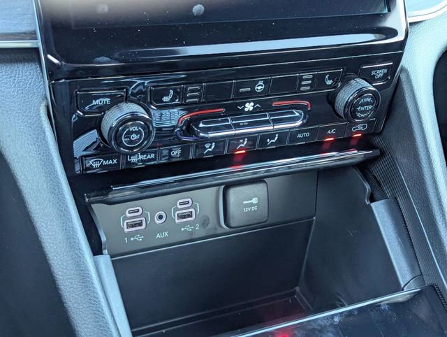 New 2025 Jeep Grand Cherokee Limited AWD/4WD image 16