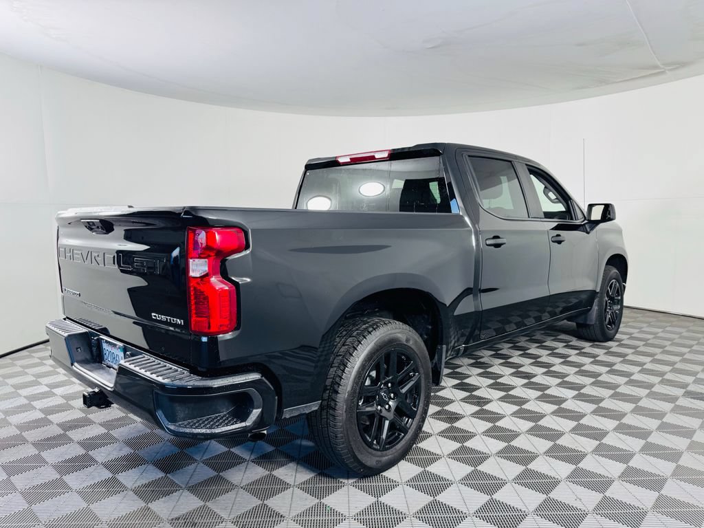 Used 2026 Chevrolet Silverado 1500 Custom RWD image 24