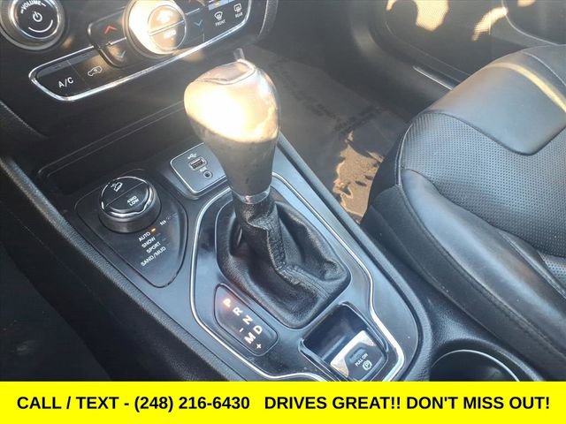 Used 2019 Jeep Cherokee Overland w/ Technology Group image 23