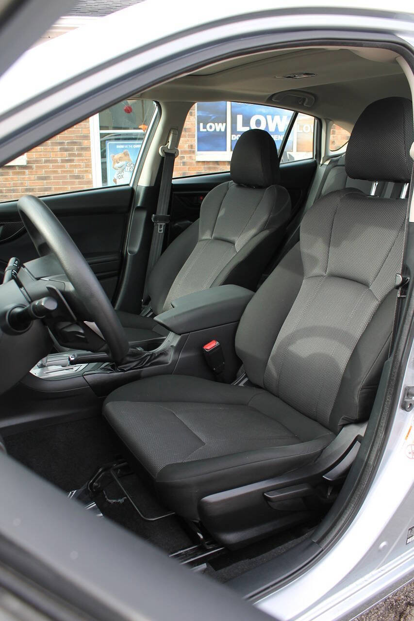 Used 2017 Subaru Impreza 2.0i Premium image 14