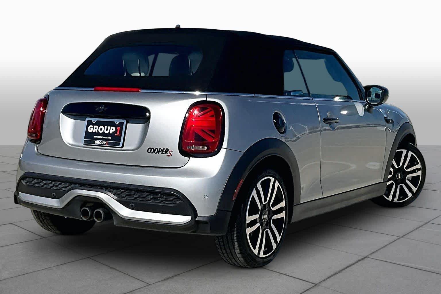 Used 2024 MINI Cooper S FWD image 11