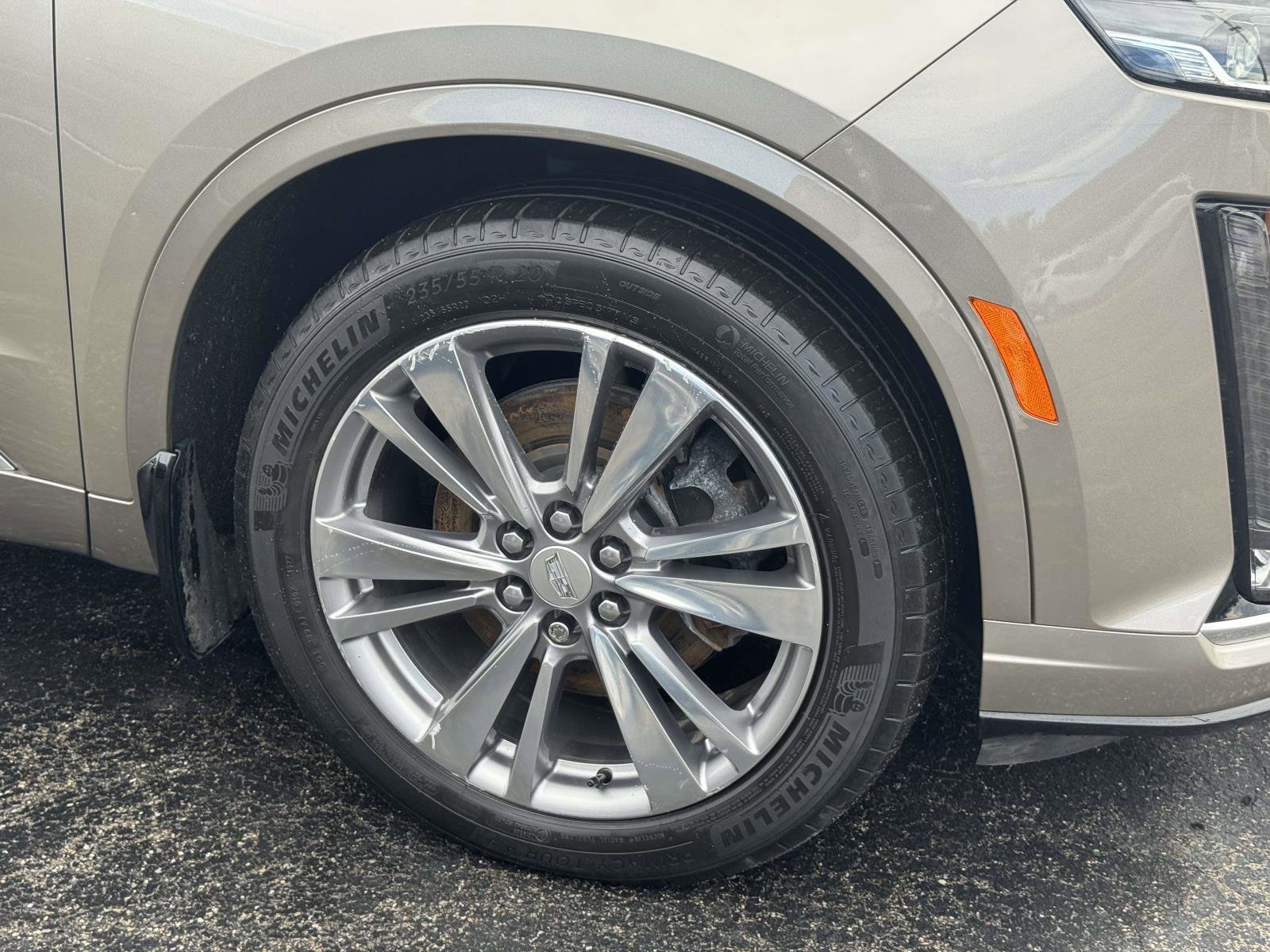 Certified 2023 Cadillac XT6 Premium Luxury image 6