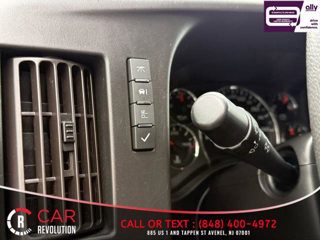 Used 2020 Chevrolet Express 2500 image 24