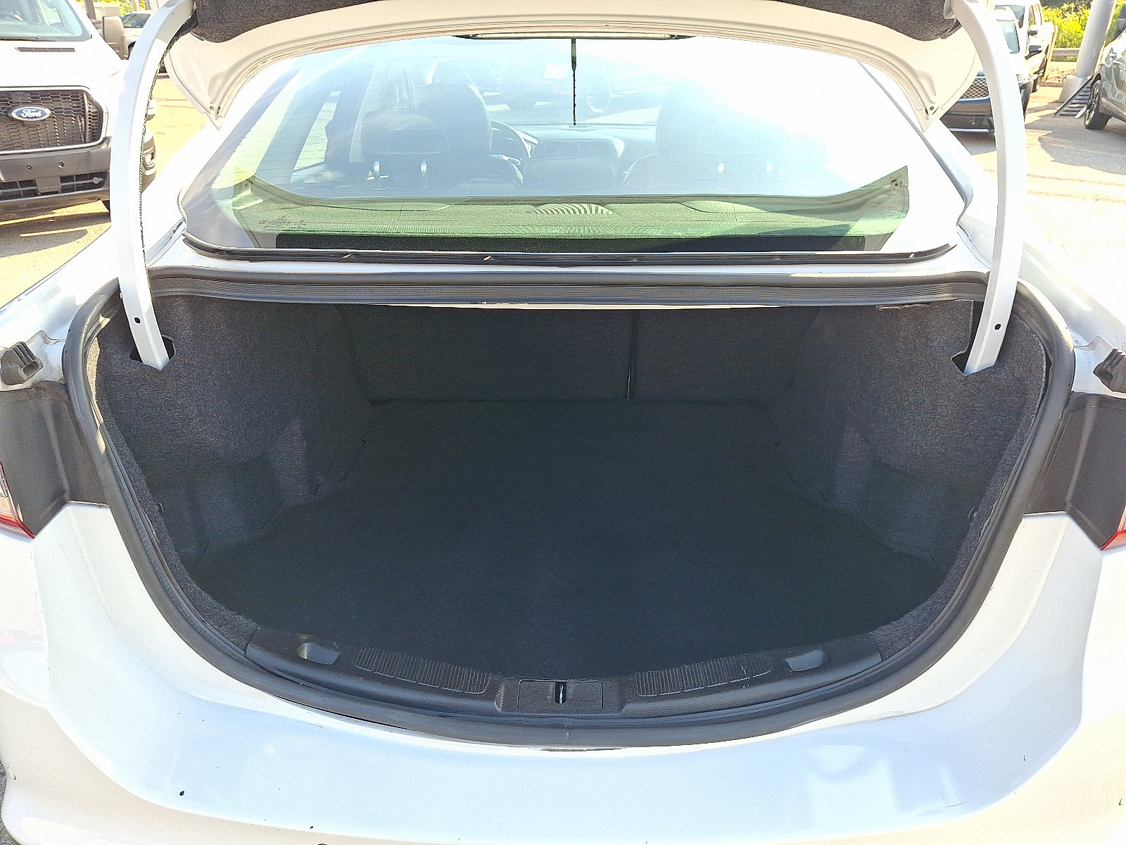 Used 2018 Ford Fusion Titanium AWD/4WD image 28